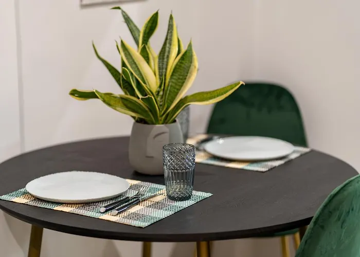 Lion's Cave No 1. Apartamento Calamata