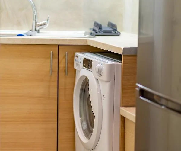 Lion's Cave No 1. 卡拉马塔