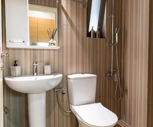 Lion's Cave No 1. * Καλαμάτα